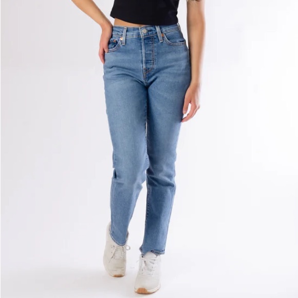 LEVI’S Wedgie Straight Fit Jeans in Summer Love In The Mist - Picture 14 of 14